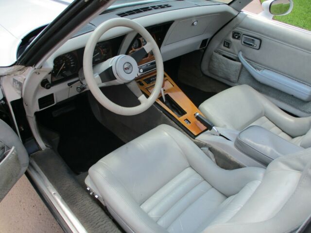 1982 Chevrolet Corvette CORVETTE - photo 4