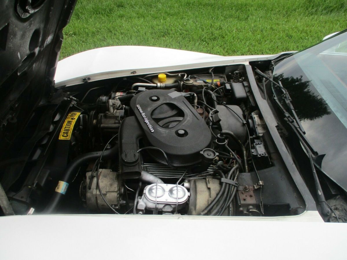 1982 Chevrolet Corvette - photo 10