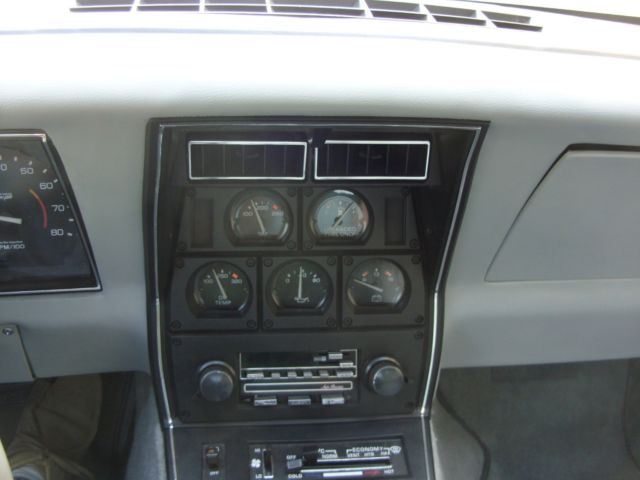 1982 Chevrolet Corvette - photo 12