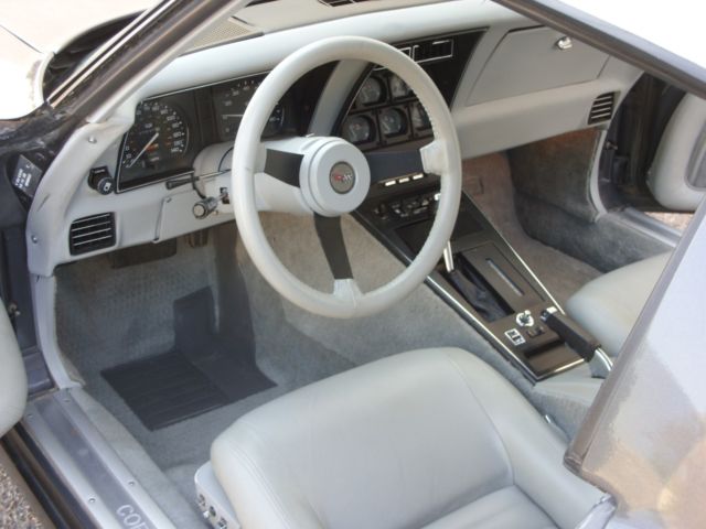 1982 Chevrolet Corvette - photo 8