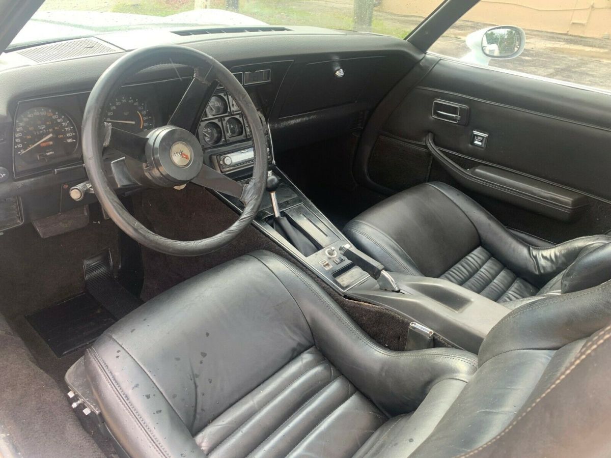 1982 Chevrolet Corvette - photo 13