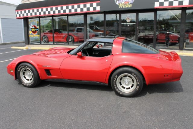 1982 Chevrolet Corvette LEATHER - photo 4