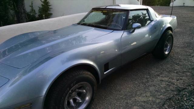 1982 Chevrolet Corvette - photo 2