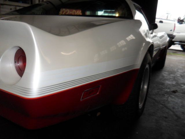 1982 Chevrolet Corvette 2 door - photo 11