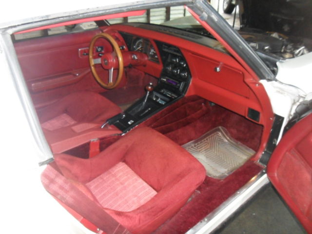 1982 Chevrolet Corvette 2 door - photo 8