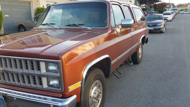 1982 Chevrolet Suburban - photo 3