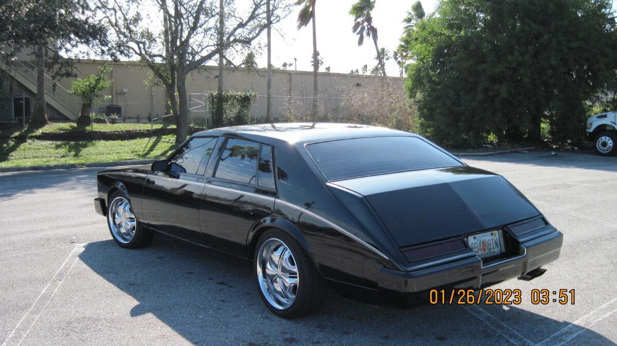 1982 Cadillac Seville - photo 6