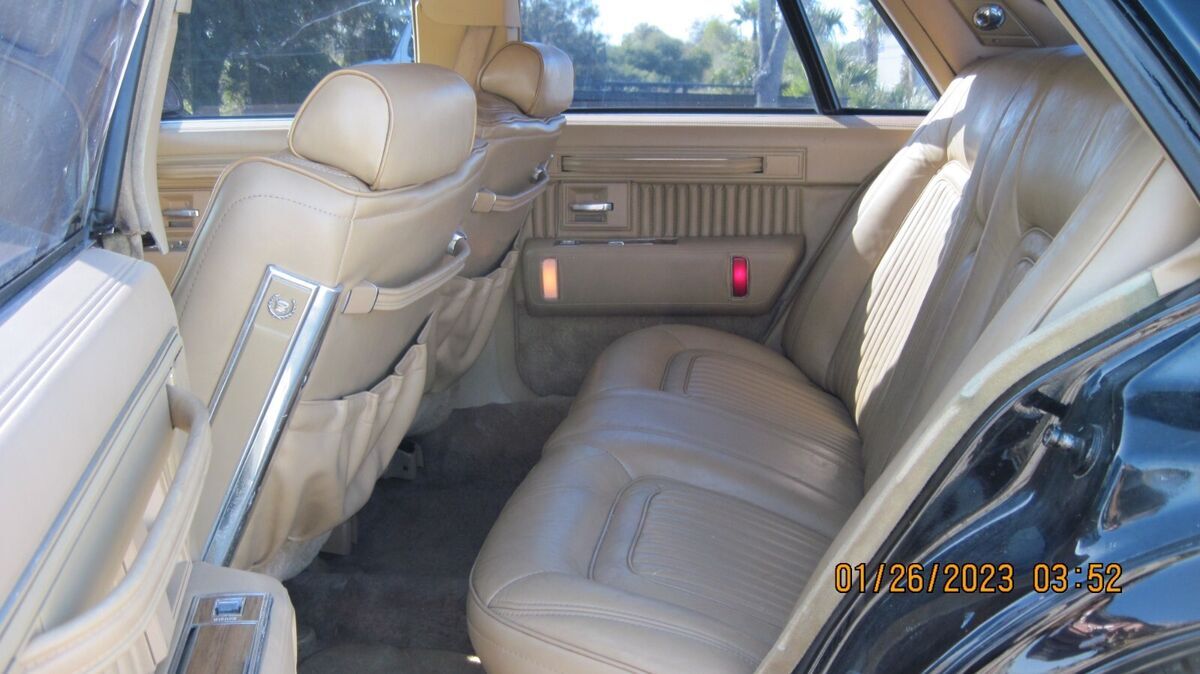 1982 Cadillac Seville - photo 8