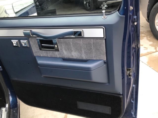 1982 Chevrolet C-10 Custom - photo 5