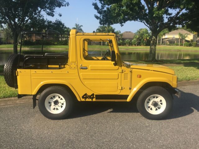 1982 Daihatsu Other F50 JK 2.5L Diesel Engene 4x4 4speed - photo 4