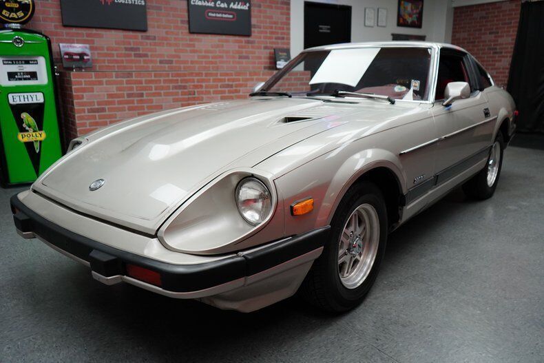 1982 Datsun Z-Series GL 2dr Hatchback - photo 2