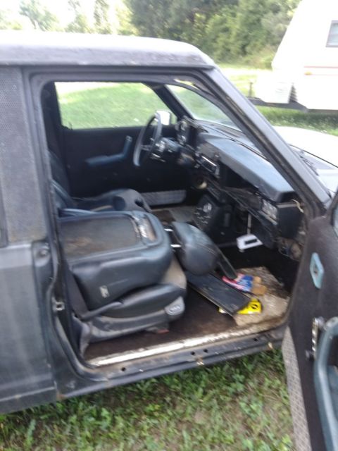 1982 Nissan Other Pickups Gl king cab 2x2 - photo 6