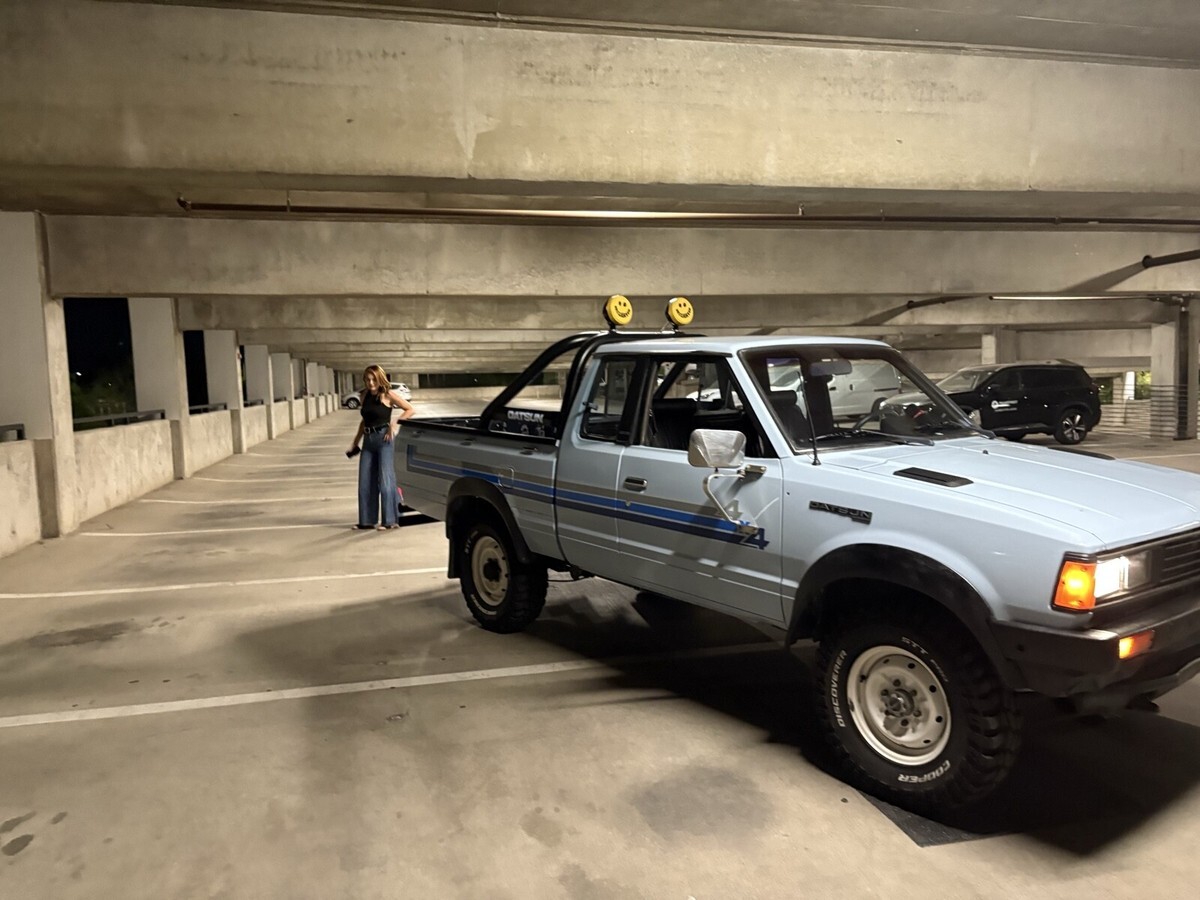1982 Datsun 720 720 4x4 King Cab - photo 2