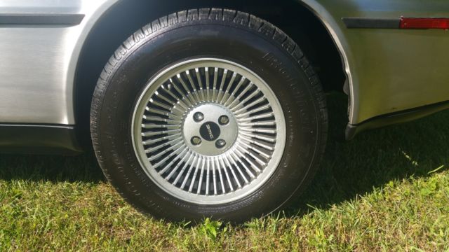 1982 DeLorean - photo 3