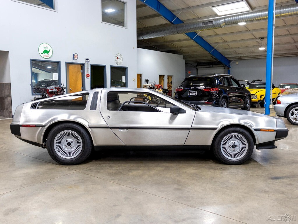 1982 DeLorean DMC-12 - photo 8