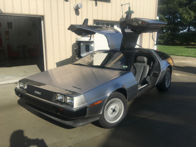 1982 DeLorean DMC 12 - photo 2