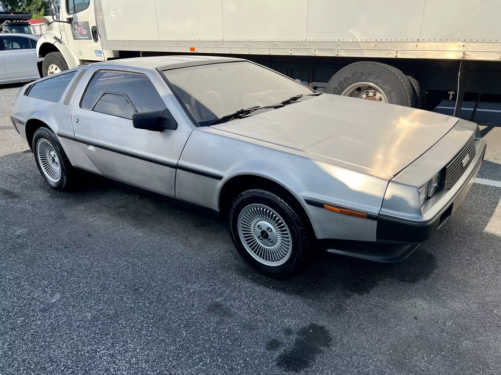 1982 DeLorean DMC-12 - photo 2