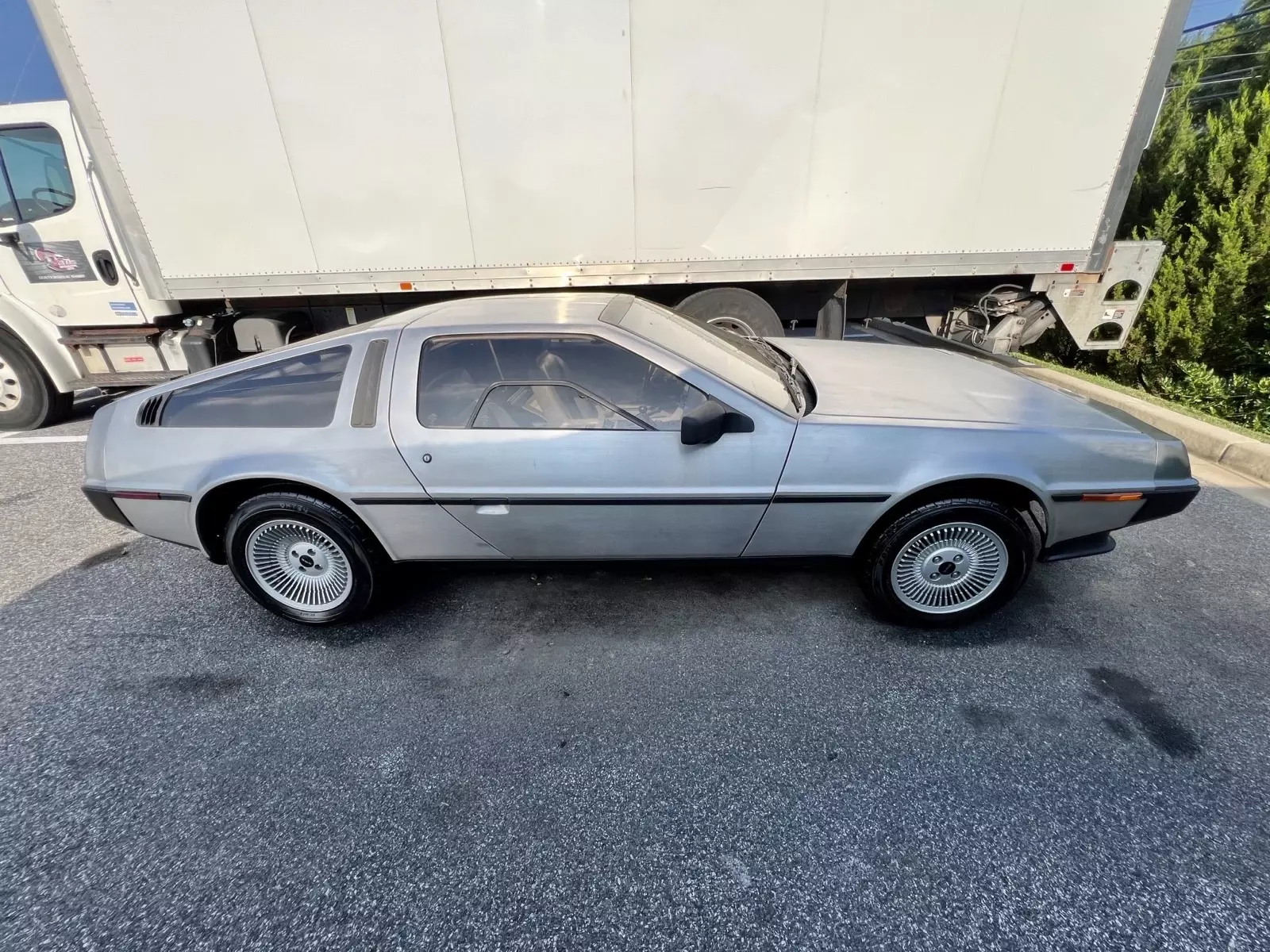 1982 DeLorean DMC-12 - photo 4