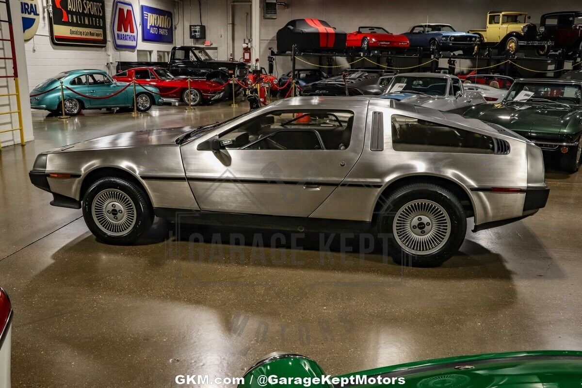 1982 DeLorean DMC-12 - photo 11