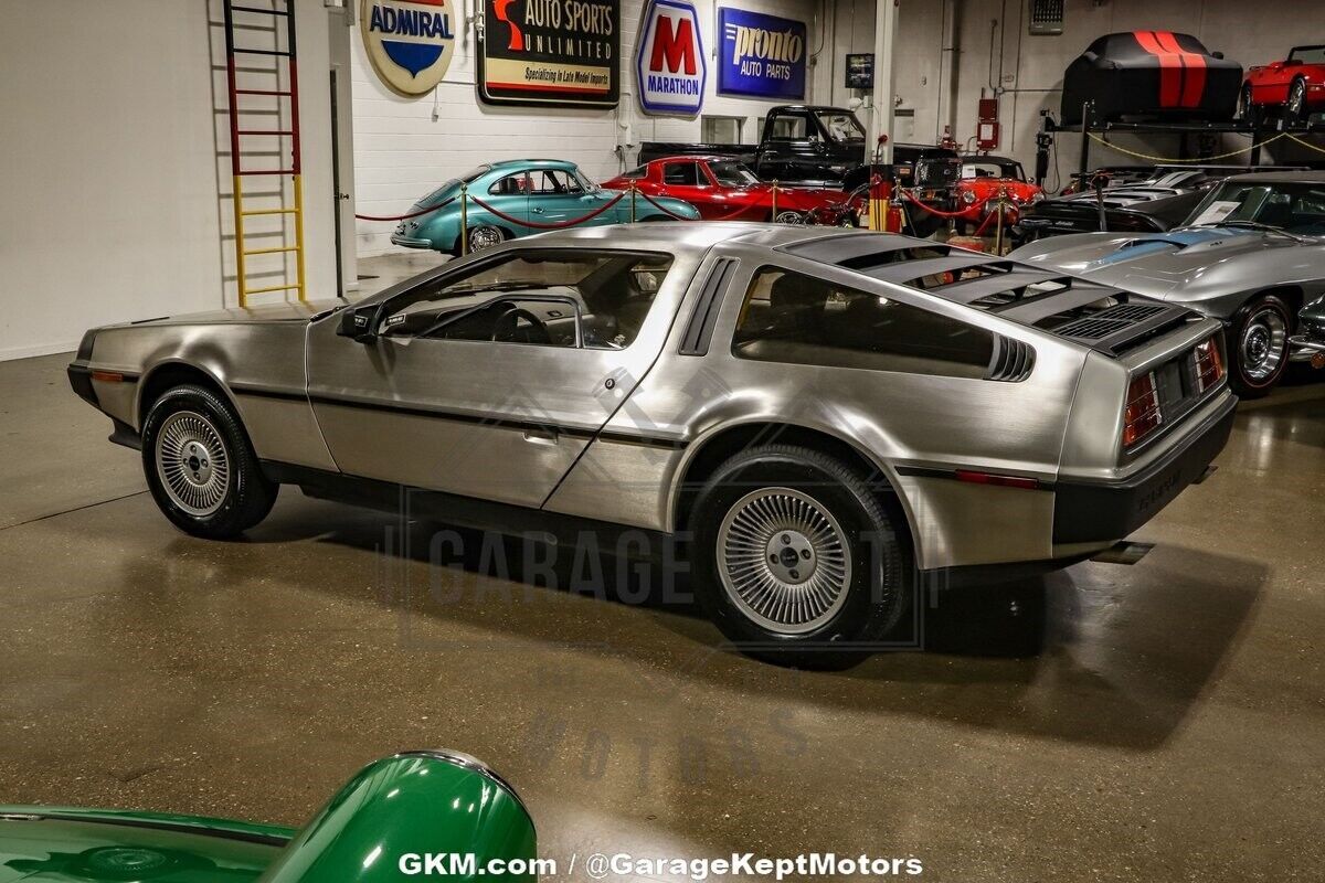 1982 DeLorean DMC-12 - photo 12