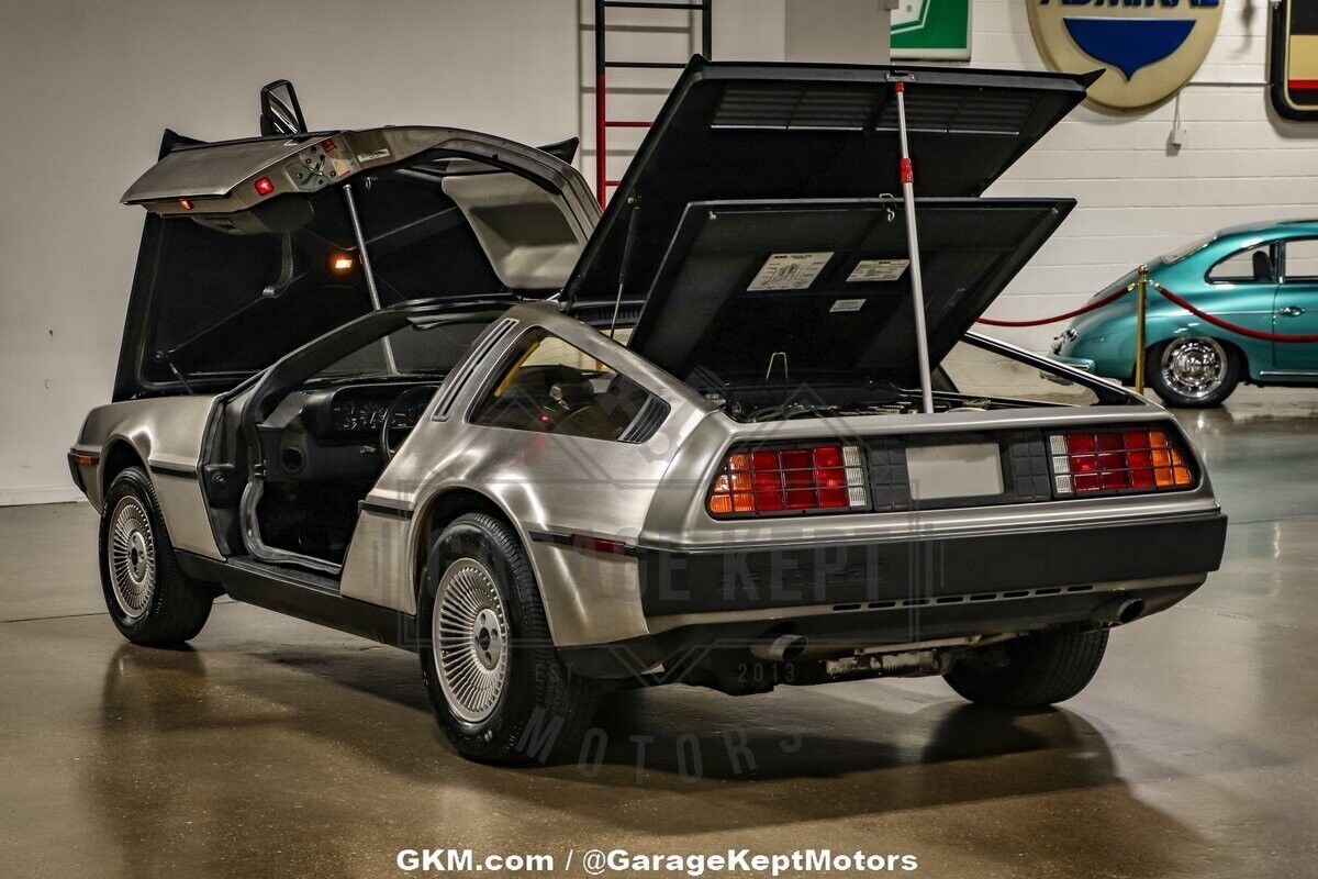 1982 DeLorean DMC-12 - photo 3