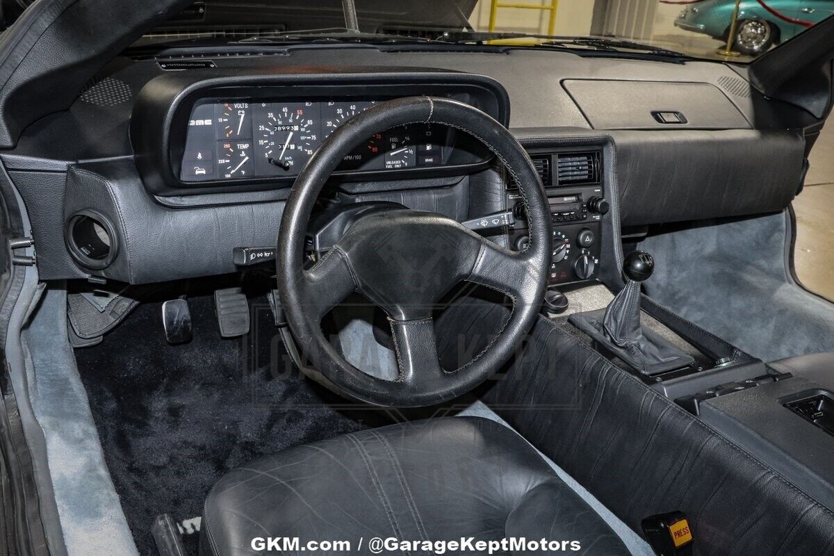 1982 DeLorean DMC-12 - photo 4