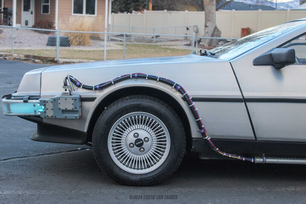1982 DeLorean DMC-12 Time Machine - photo 4