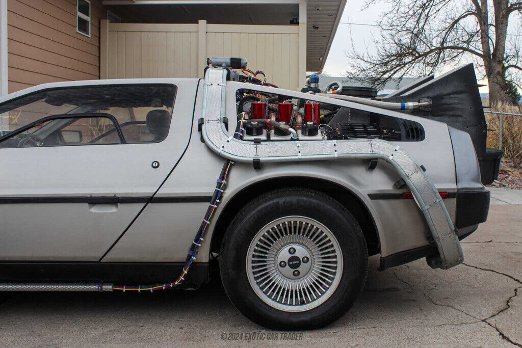 1982 DeLorean DMC-12 Time Machine - photo 5