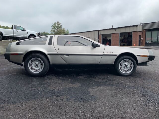 1982 DeLorean - photo 5