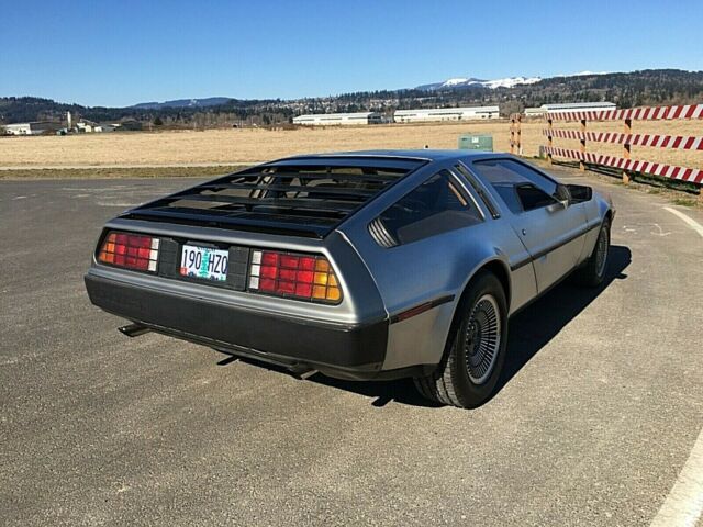 1982 DeLorean DMC-12 - photo 9