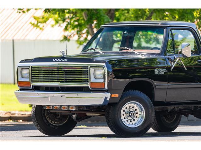 1982 Dodge W-150 Royal Stepside 4x4 Only 61K Original Miles RARE FINE!!! - photo 3