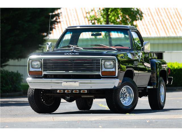 1982 Dodge Power Wagon Royal W-150 Power Ram Stepside Bed 4WD - photo 12