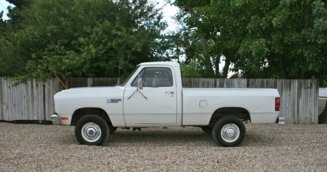 1982 Dodge Power Wagon 4X4 Short Box, Low Miles, No Rust, Slant Six 1982 Dodge Power Wagon W150