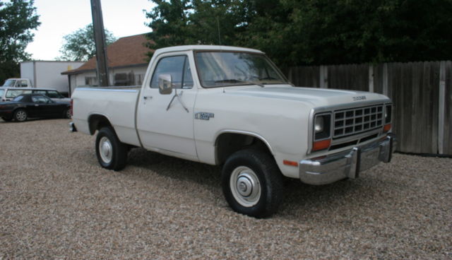 1982 Dodge Power Wagon W150 - photo 6