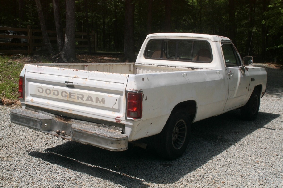 1982 Dodge 150 - photo 7