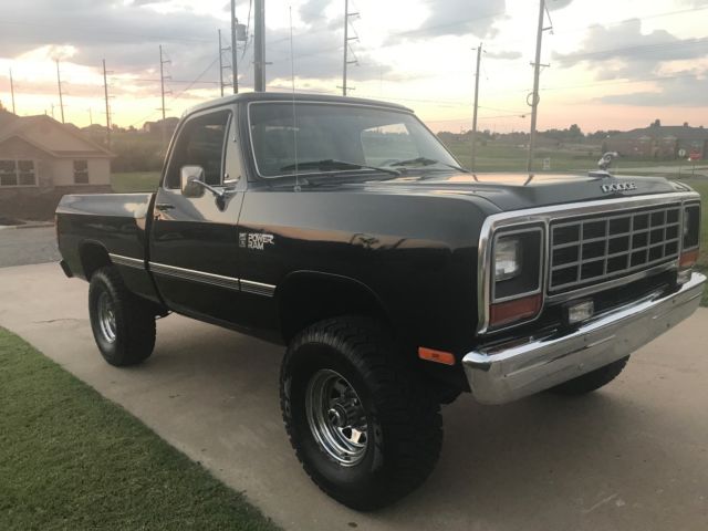 1982 Dodge Ram 1500 W-150 Power Ram SWB - photo 2