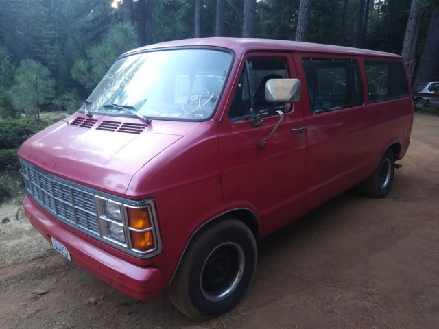 1982 Dodge Ram Van - photo 2