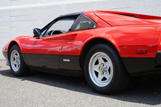1982 Ferrari 308 GTSi - photo 11