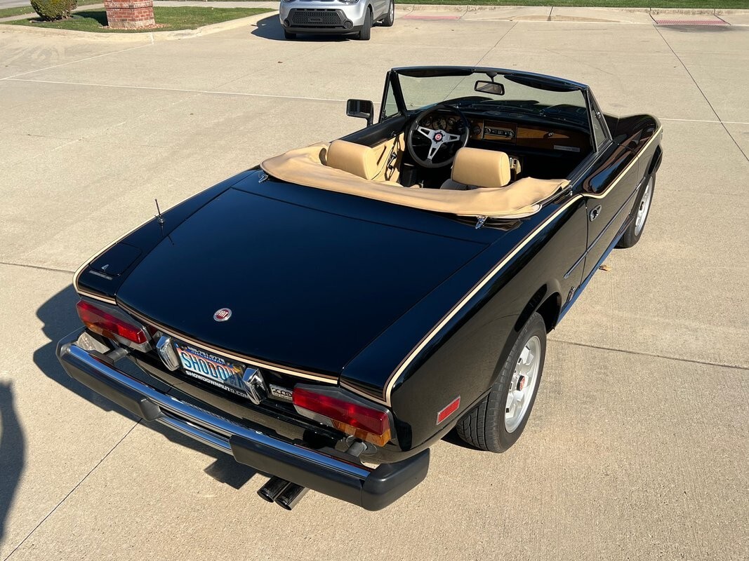1982 Fiat 124 Spider - photo 10