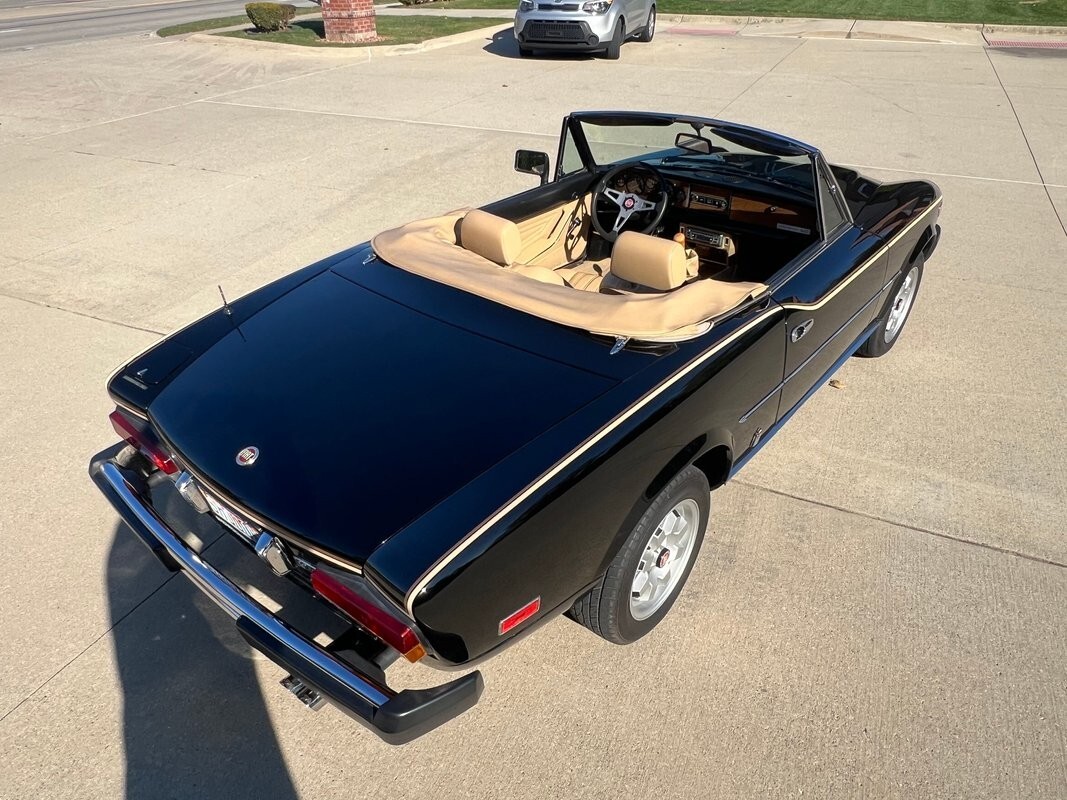 1982 Fiat 124 Spider - photo 7