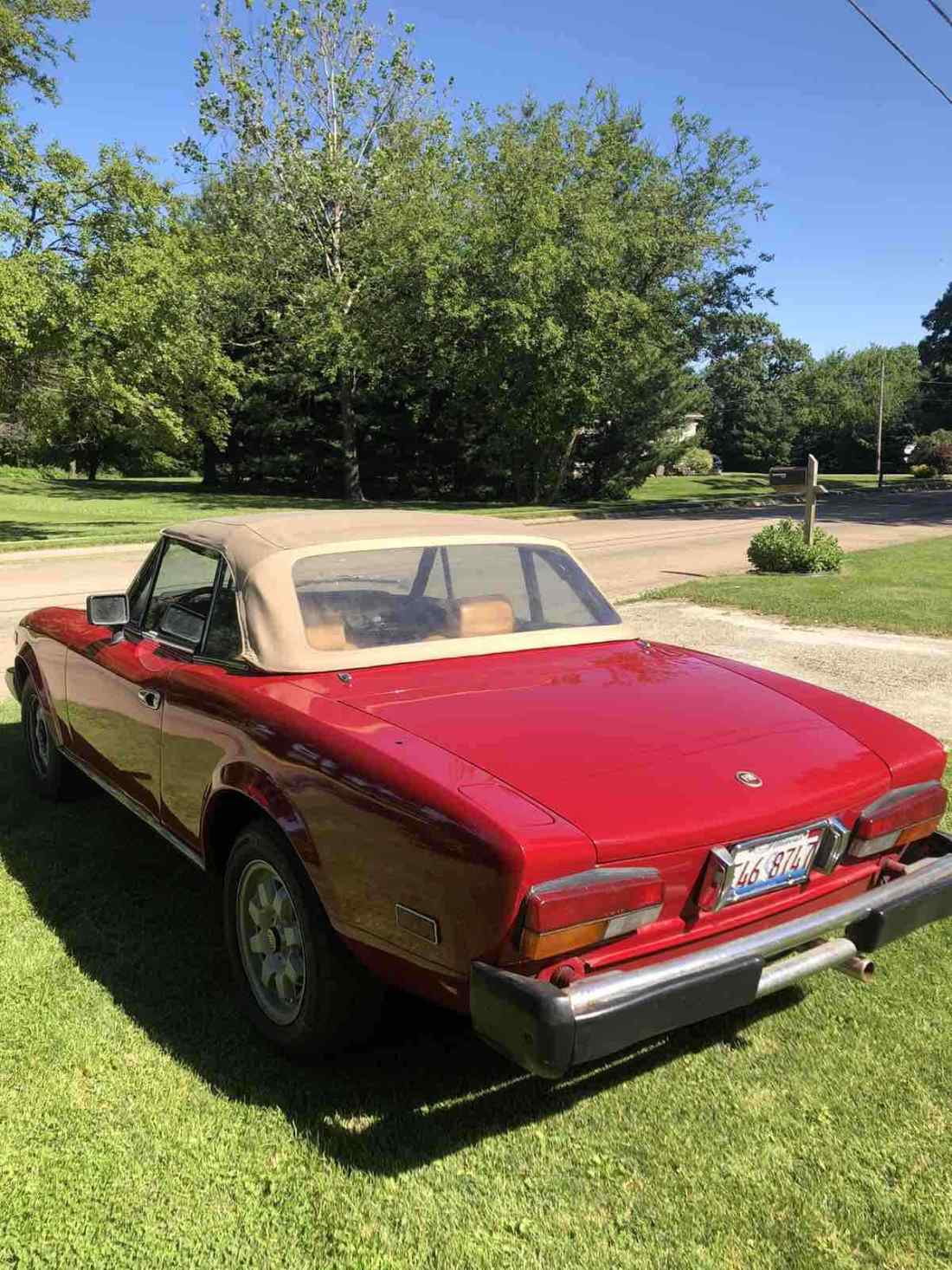 1982 Fiat 124 SPIDER - photo 2