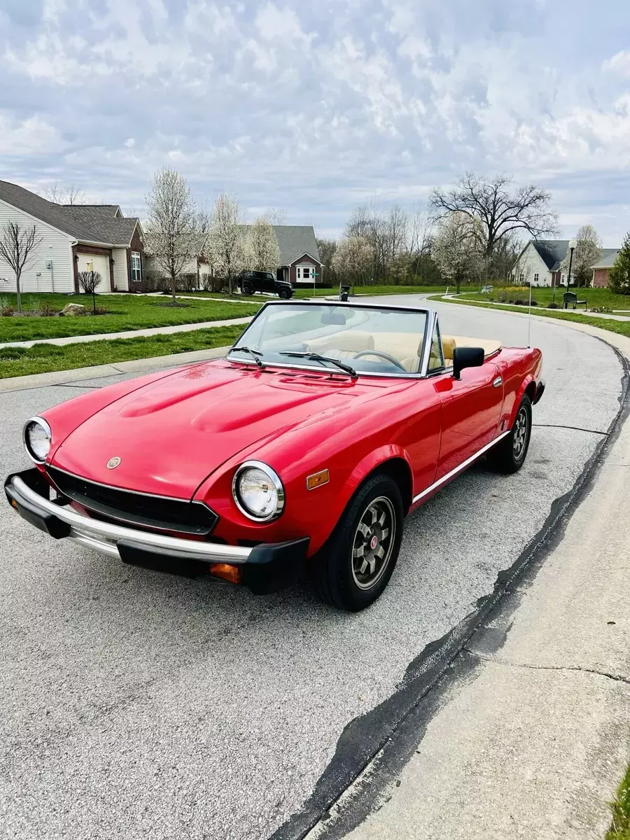 1982 Fiat 124 Red SPIDER 1982 Fiat 124 SPIDER