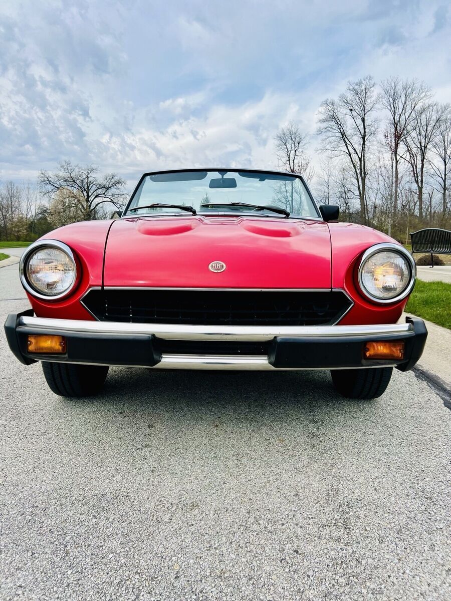 1982 Fiat 124 SPIDER - photo 9