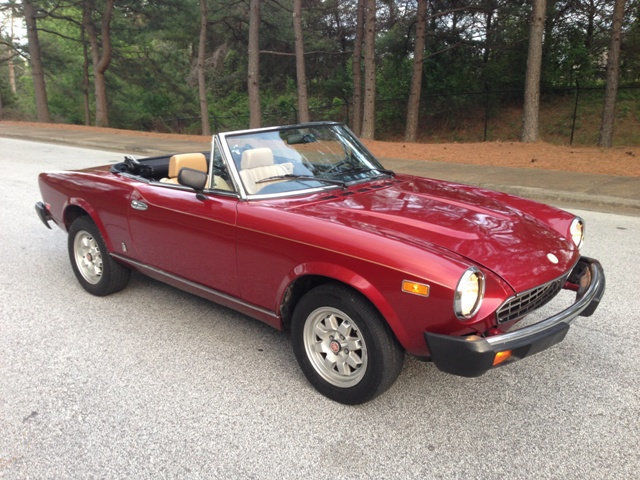 1982 Fiat 124 Spider Convertible 2000cc RARE Automatic Transmission New Top 1982 Fiat 124 Spider 124 Spider 2000 Convertible