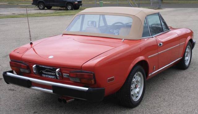 1982 Fiat Spider 124 Pininfarina 2000 - photo 6