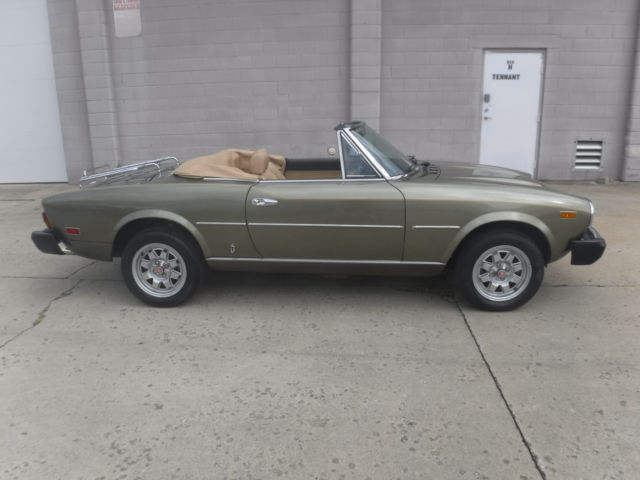 1982 Fiat 124 Spider VINYL BUCKETS - photo 2