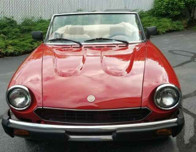 1982 Fiat 124 Spider - photo 2