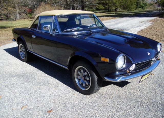 1982 Fiat 124 Spider - photo 3