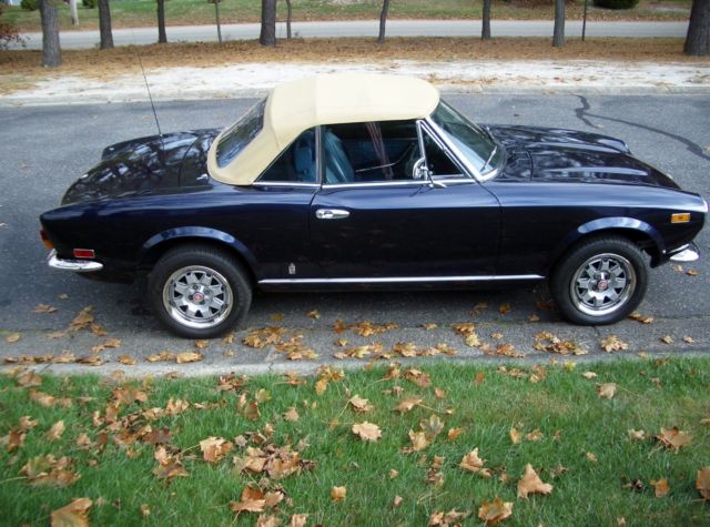 1982 Fiat 124 Spider - photo 9