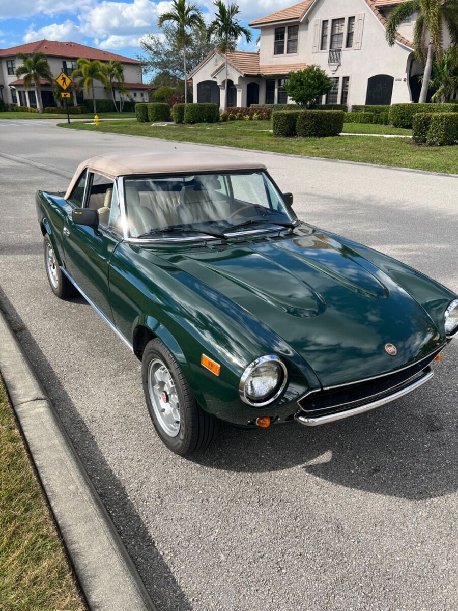 1982 Fiat 124 Spider - photo 2